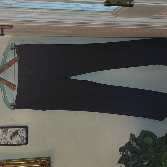 Guess 3 Piece Pants, Shorts, Jacket. Small - Picture 9 of 16